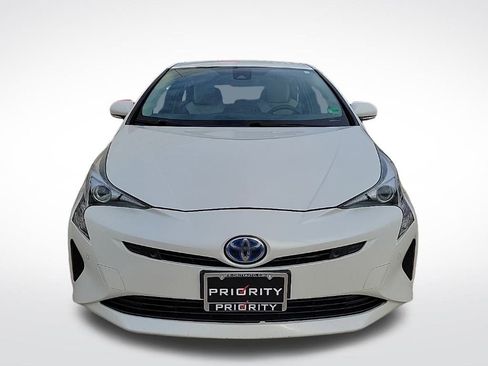 Used 2018 Toyota Prius Four image 8