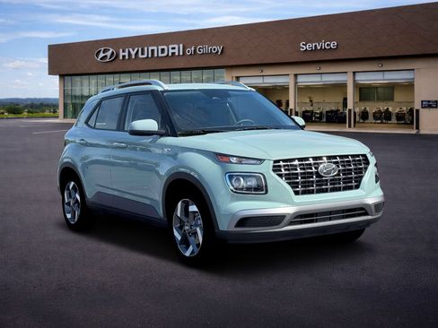 New 2026 Hyundai Venue SEL FWD image 11