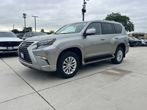 Used 2022 Lexus GX 460 Premium w/ Premium Package AWD/4WD image 5