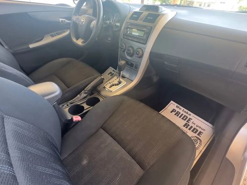 Used 2012 Toyota Corolla S image 27