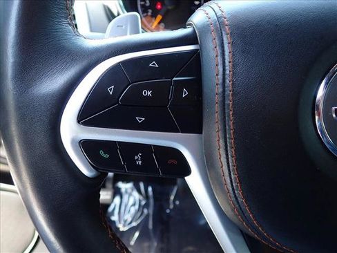 Used 2019 Jeep Grand Cherokee Summit AWD/4WD image 18