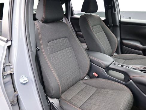 Used 2025 Honda HR-V Sport image 34