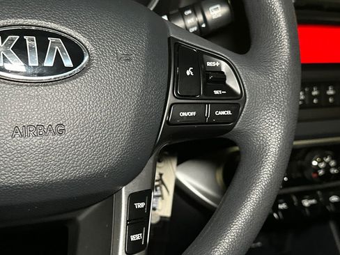 Used 2013 Kia Rio EX image 27