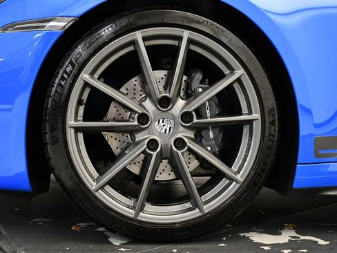 Used 2024 Porsche 911 Carrera T image 16