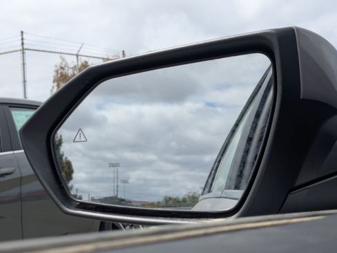 New 2025 Hyundai Elantra Limited image 15