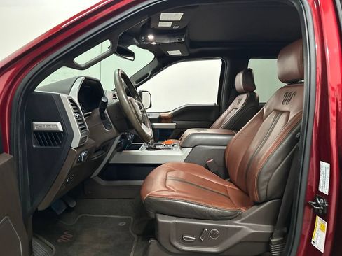 Used 2018 Ford F150 King Ranch w/ Equipment Group 601A Luxury AWD/4WD image 28