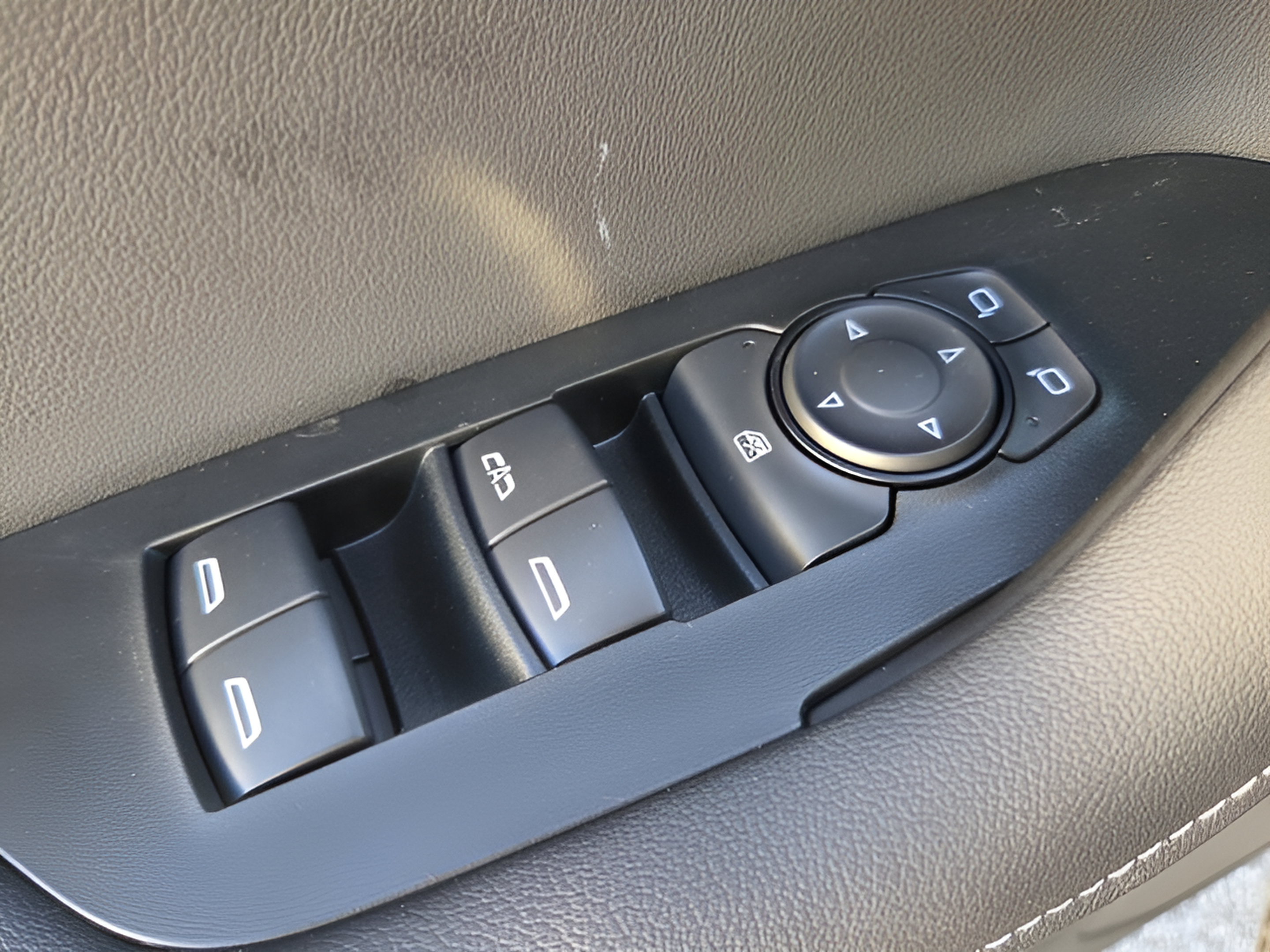 New 2026 Chevrolet Blazer LT w/ Convenience Package FWD image 31