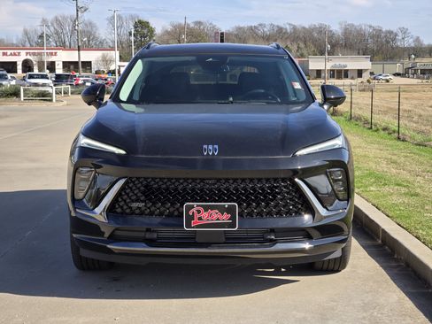 New 2025 Buick Envision Sport Touring image 2