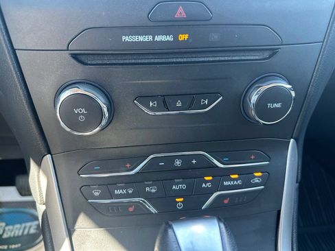 Used 2018 Ford Edge SEL w/ Equipment Group 201A AWD/4WD image 14