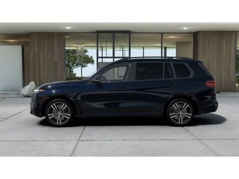 New 2026 BMW X7 M60i image 4