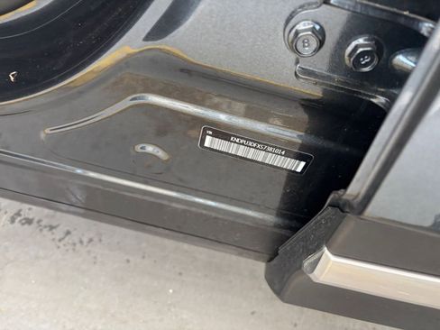 Used 2025 Kia Sportage LX image 29