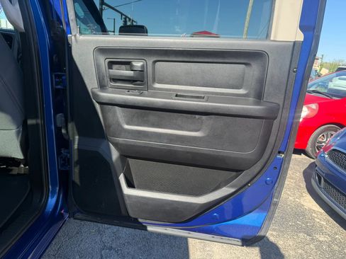 Used 2017 RAM 1500 Express image 16