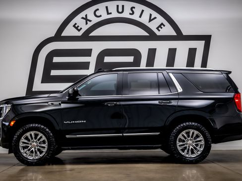 Used 2023 GMC Yukon SLT AWD/4WD image 6