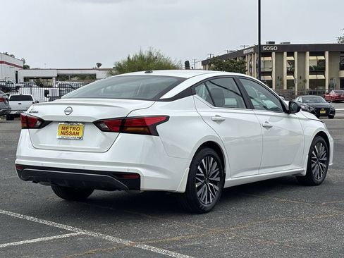 New 2026 Nissan Altima 2.5 SV FWD image 2