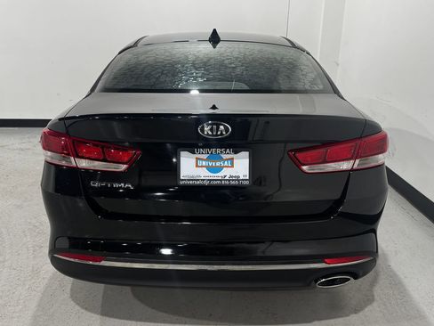 Used 2017 Kia Optima LX image 25