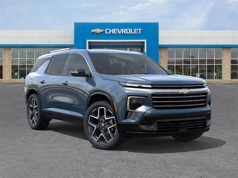 New 2026 Chevrolet Traverse High Country w/ LPO, Floor Liner Package image 7