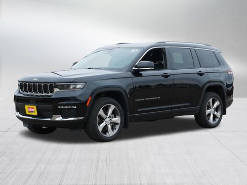 Used 2022 Jeep Grand Cherokee L Limited w/ MOPAR Finishing Package image 3