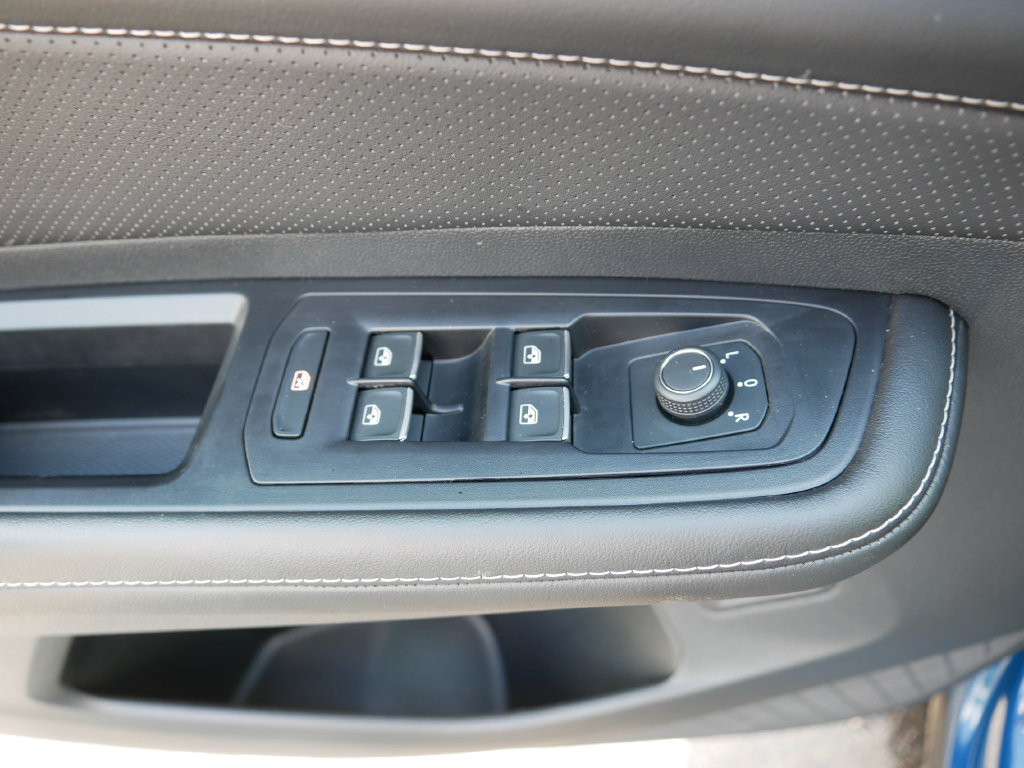 Used 2026 Volkswagen Atlas SE AWD/4WD image 16