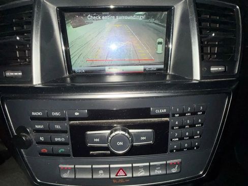 Used 2014 Mercedes-Benz ML 350 ML 350 4MATIC Sport Utility 4D image 16