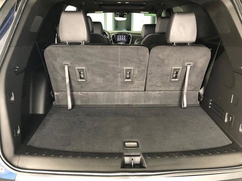 Used 2023 Chevrolet Traverse LT w/ LT Premium Package image 10