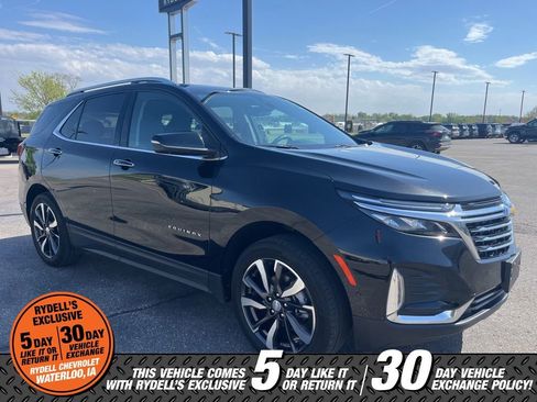 Used 2023 Chevrolet Equinox Premier AWD/4WD image 1