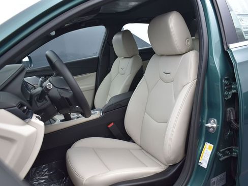 New 2025 Cadillac CT4 Premium Luxury image 11