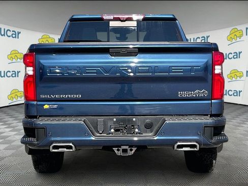 Used 2021 Chevrolet Silverado 1500 High Country w/ Technology Package image 5