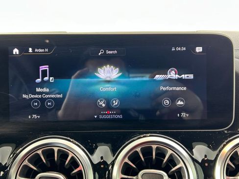 Used 2021 Mercedes-Benz GLA 35 AMG 4MATIC w/ Premium Package image 19