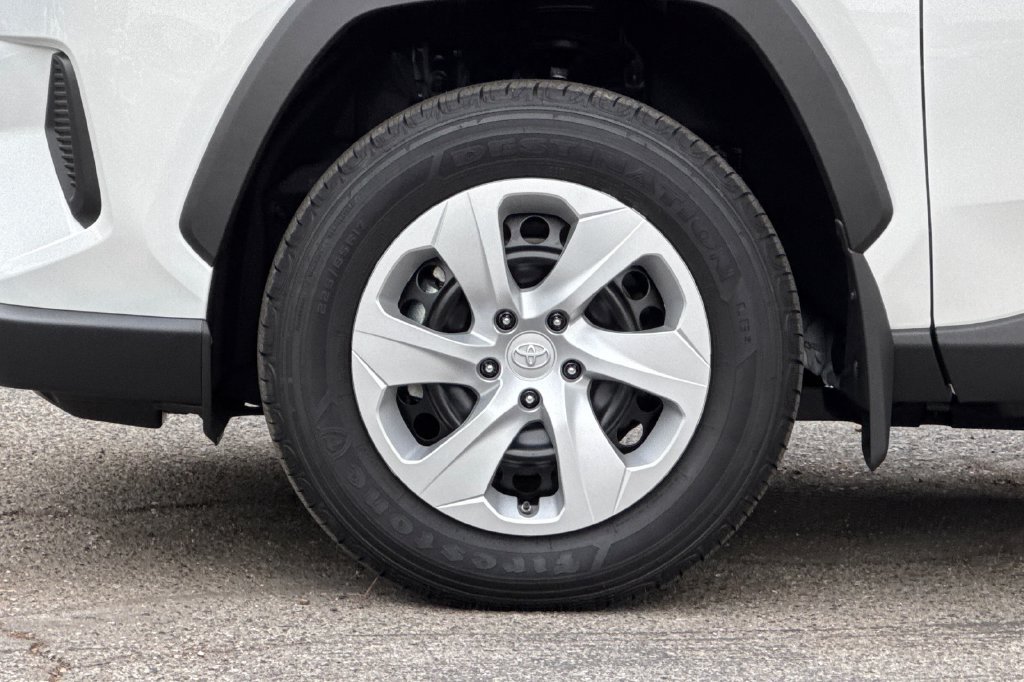 Certified 2024 Toyota RAV4 LE FWD image 24