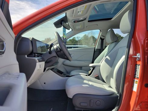 New 2025 Hyundai Kona Limited image 19