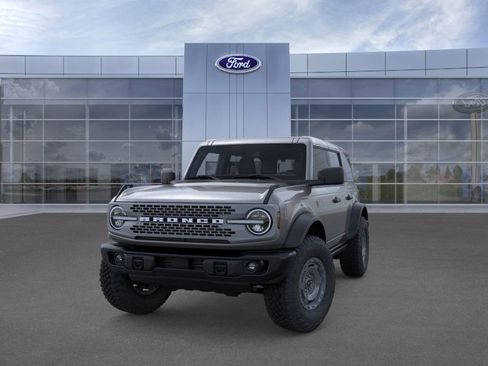 New 2025 Ford Bronco Badlands w/ Sasquatch Package AWD/4WD image 2