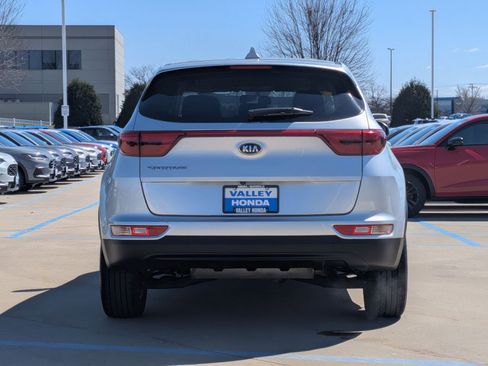 Used 2018 Kia Sportage LX image 7