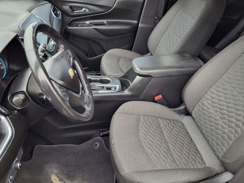 Used 2019 Chevrolet Equinox LT w/ Sun & Navigation Package AWD/4WD image 16