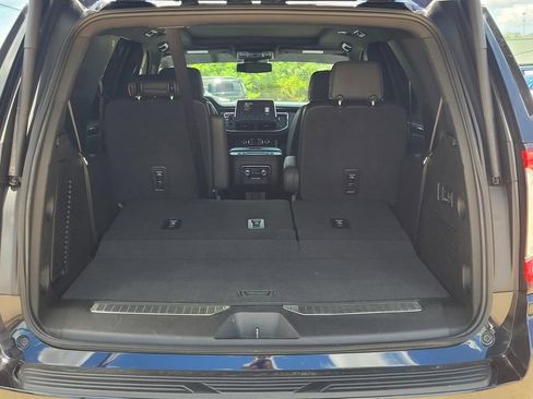 Used 2023 GMC Yukon AT4 w/ AT4 Premium Plus Package image 10