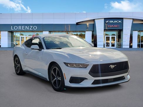 Used 2024 Ford Mustang Premium RWD image 3