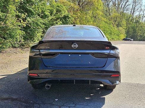 New 2026 Nissan Sentra SR FWD image 5