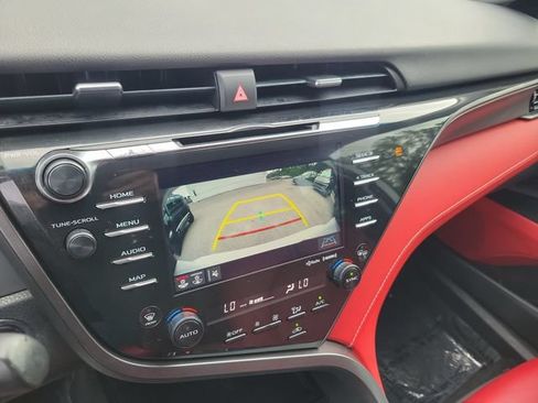 Used 2019 Toyota Camry XSE FWD image 28