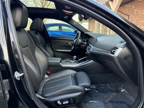 Used 2019 BMW 330i xDrive Sedan w/ Premium Package image 24