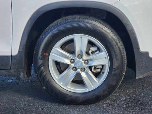 Used 2020 Chevrolet Trax LS w/ Tint and Cruise Package image 6