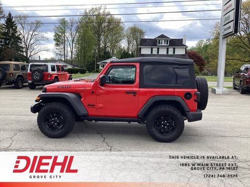 Used 2021 Jeep Wrangler Sport AWD/4WD image 4