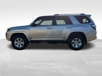 Used 2024 Toyota 4Runner SR5 RWD video 2