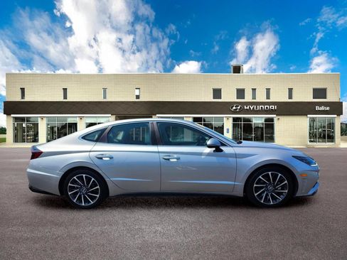Used 2020 Hyundai Sonata Limited FWD image 2
