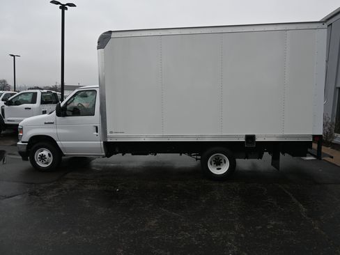 New 2026 Ford E-350 and Econoline 350 Super Duty w/ Power Equipment Group RWD image 2