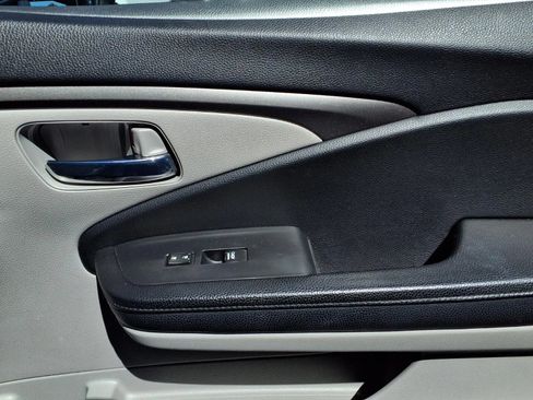 Used 2018 Honda Pilot LX image 24