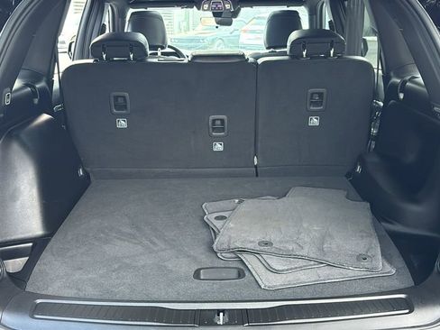 Used 2025 Jeep Grand Cherokee Limited w/ Black Appearance Package image 31