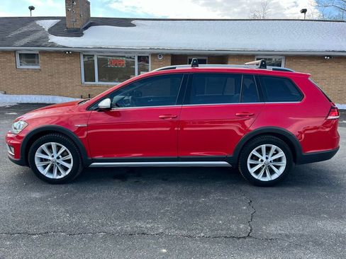 Used 2019 Volkswagen Golf Alltrack SE image 7