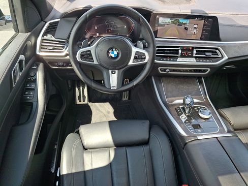 Used 2022 BMW X5 xDrive40i w/ M Sport Package AWD/4WD image 11