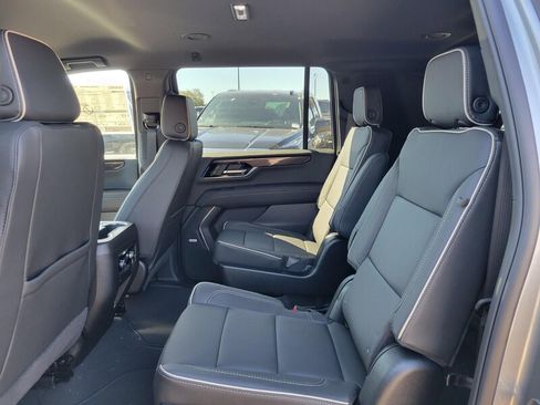 New 2026 GMC Yukon XL Elevation RWD image 25