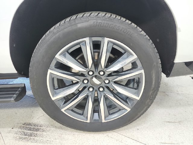 Used 2023 Cadillac Escalade ESV Sport w/ Touring Package RWD image 19