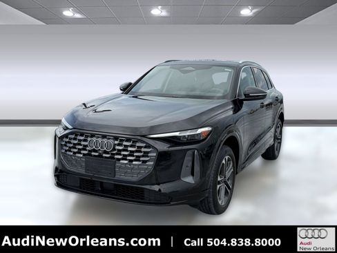 Certified 2025 Audi Q5 Premium w/ Premium Plus AWD/4WD image 1